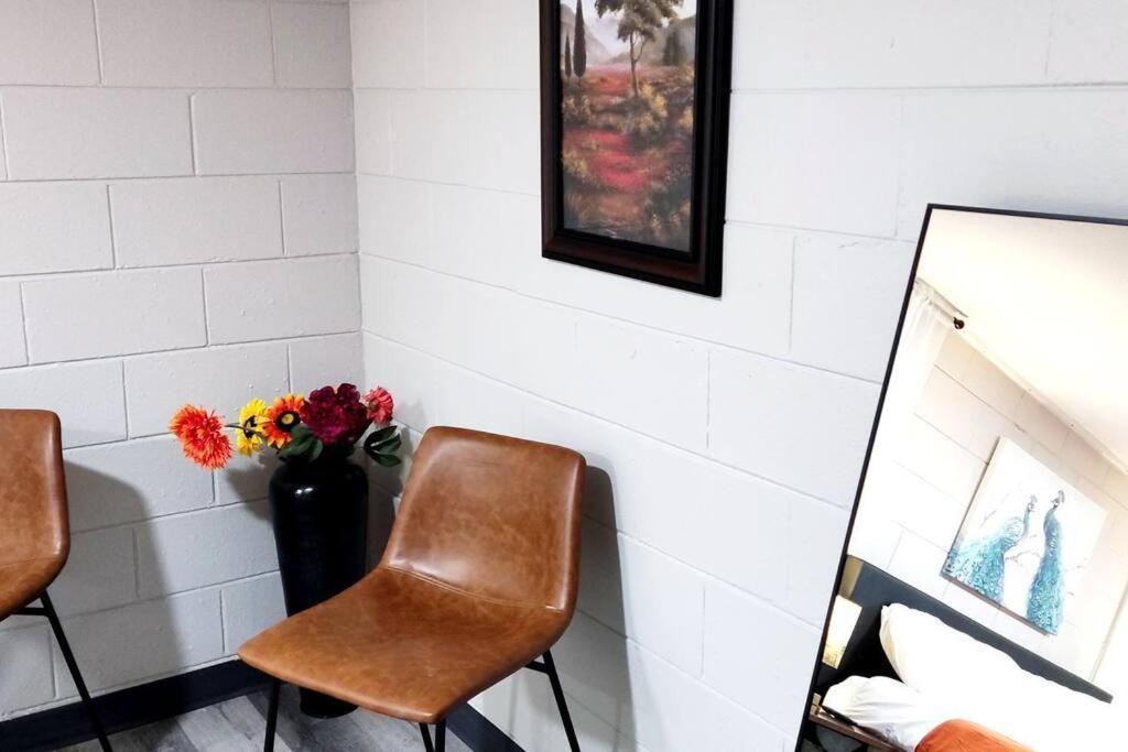 Spacious Suite Close To Downtown Indy/ King Bed Indianapolis Buitenkant foto