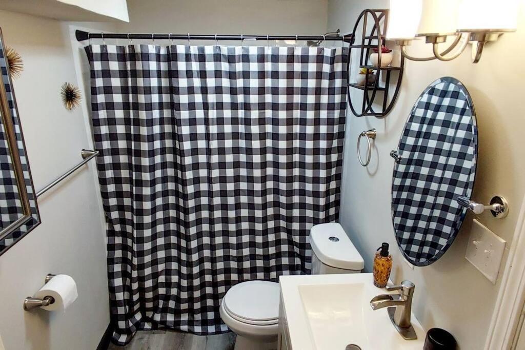 Spacious Suite Close To Downtown Indy/ King Bed Indianapolis Buitenkant foto
