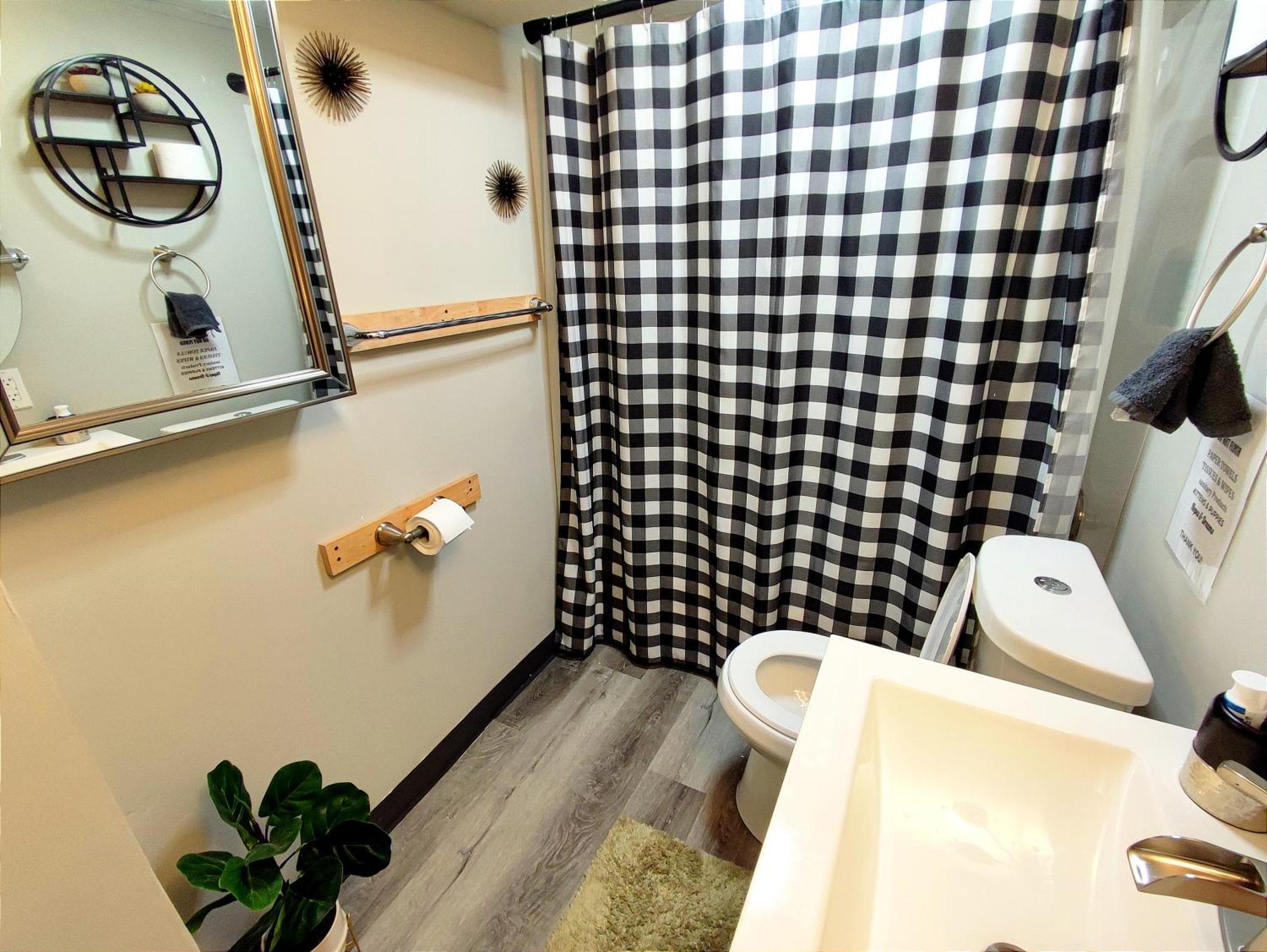 Spacious Suite Close To Downtown Indy/ King Bed Indianapolis Buitenkant foto
